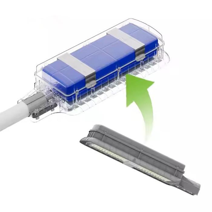 solar panel and LiFePo4 battery powered all in two solar street light